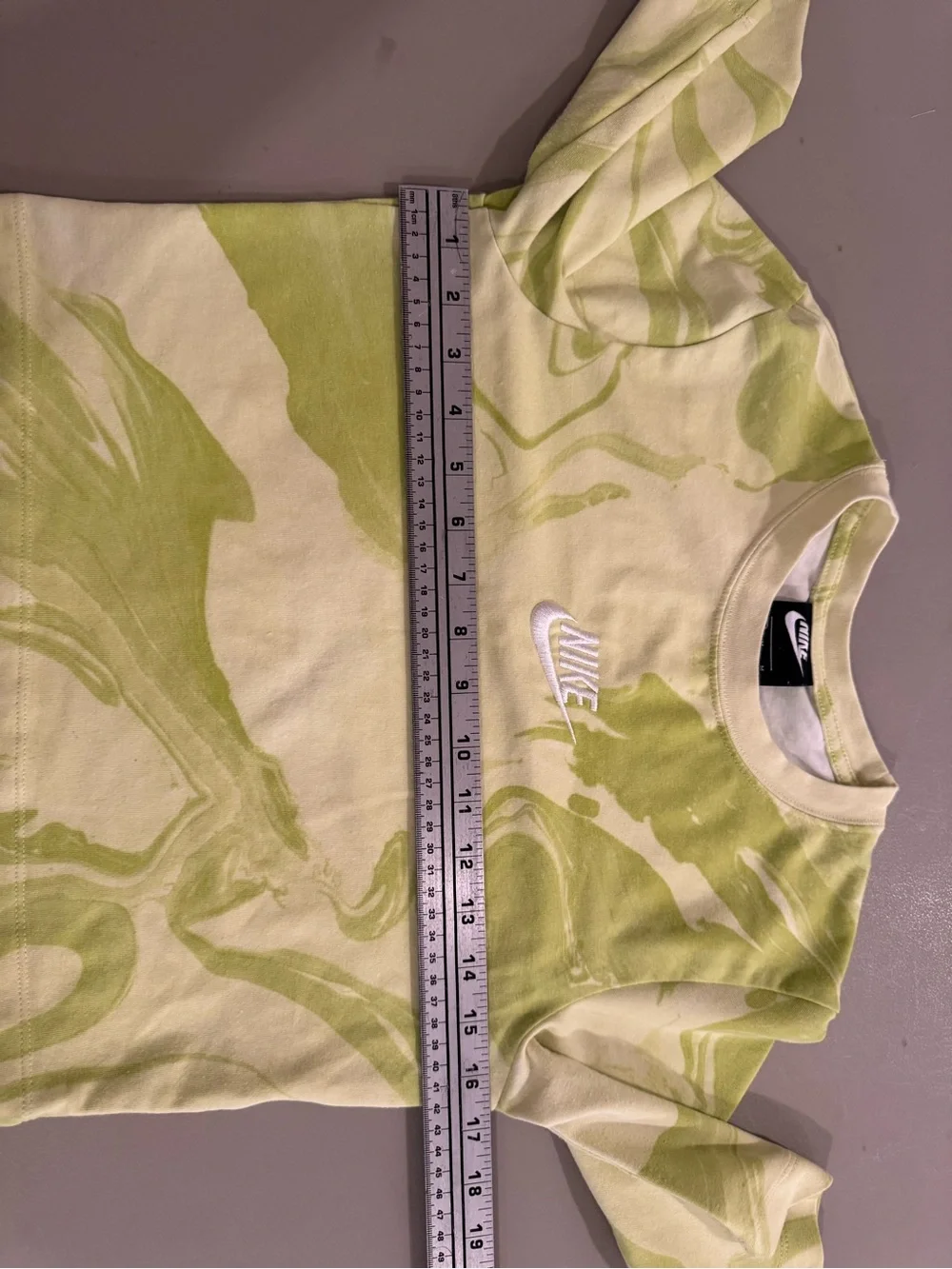 Nike Sportswear Women's Crop Top Shirt Size M Medium Green Marble Cloud CW4788-7